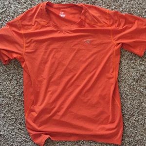 Arc’teryx arcteryx small orange shirt performance